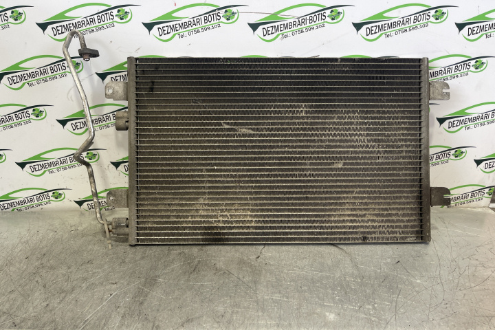Radiator clima AC condesator aer 8200182361 Dacia Logan [2004 - 2008] MCV 1.5 dci MT (84 hp)