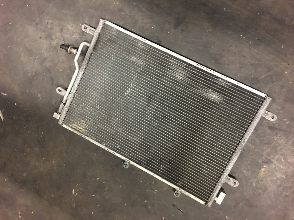 Radiator clima audi a4 2.0tdi 140 8e0260401