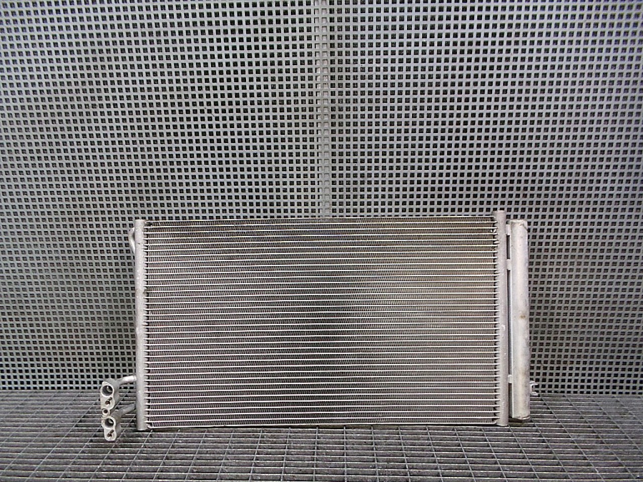 RADIATOR CLIMA BMW SERIA 3 E 90 SERIA 3 E 90 2.0 D - (2007 2012)