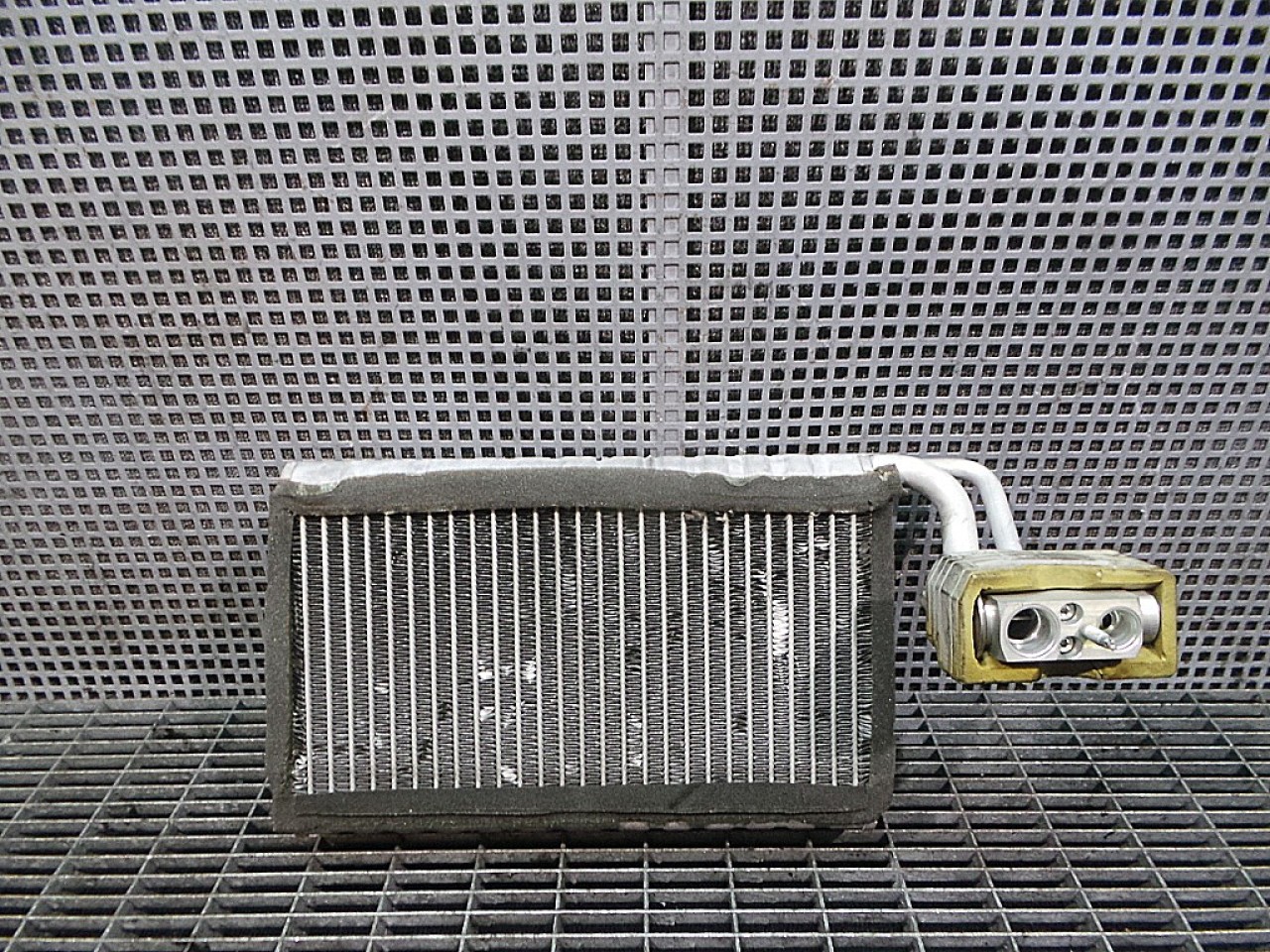 RADIATOR CLIMA BMW SERIA 5 E 60 SERIA 5 E 60 - - (2007 2010)