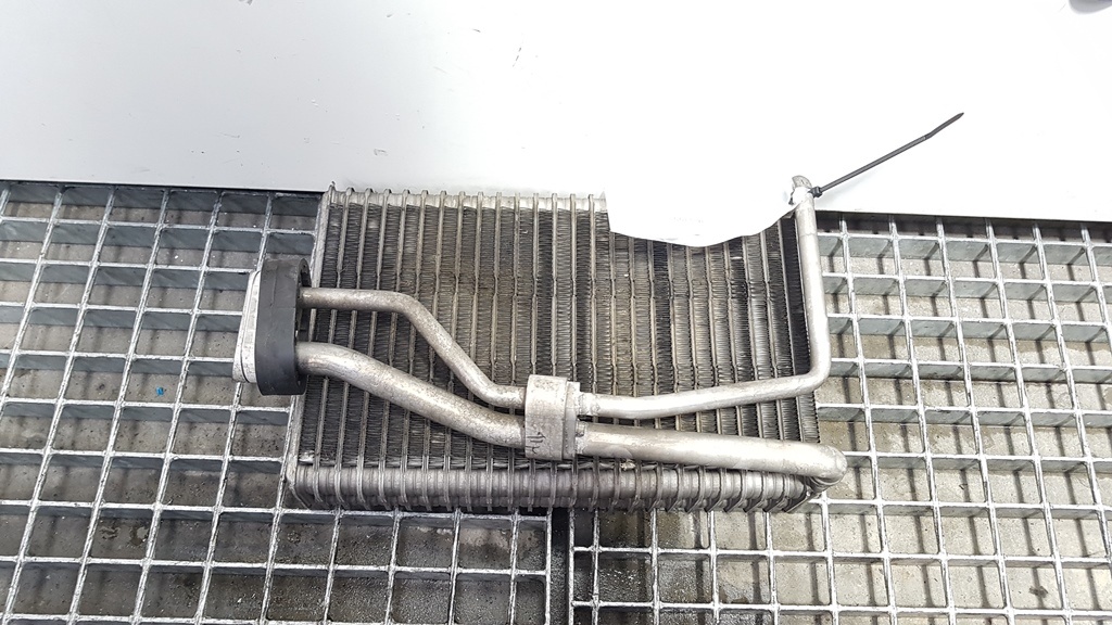 Radiator clima bord, 3.0 tdi, Audi A8 (4E) (id:365399)
