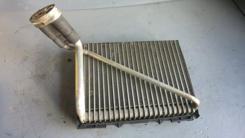 Radiator clima bord vw passat b5 2.5 tdi 740227022f