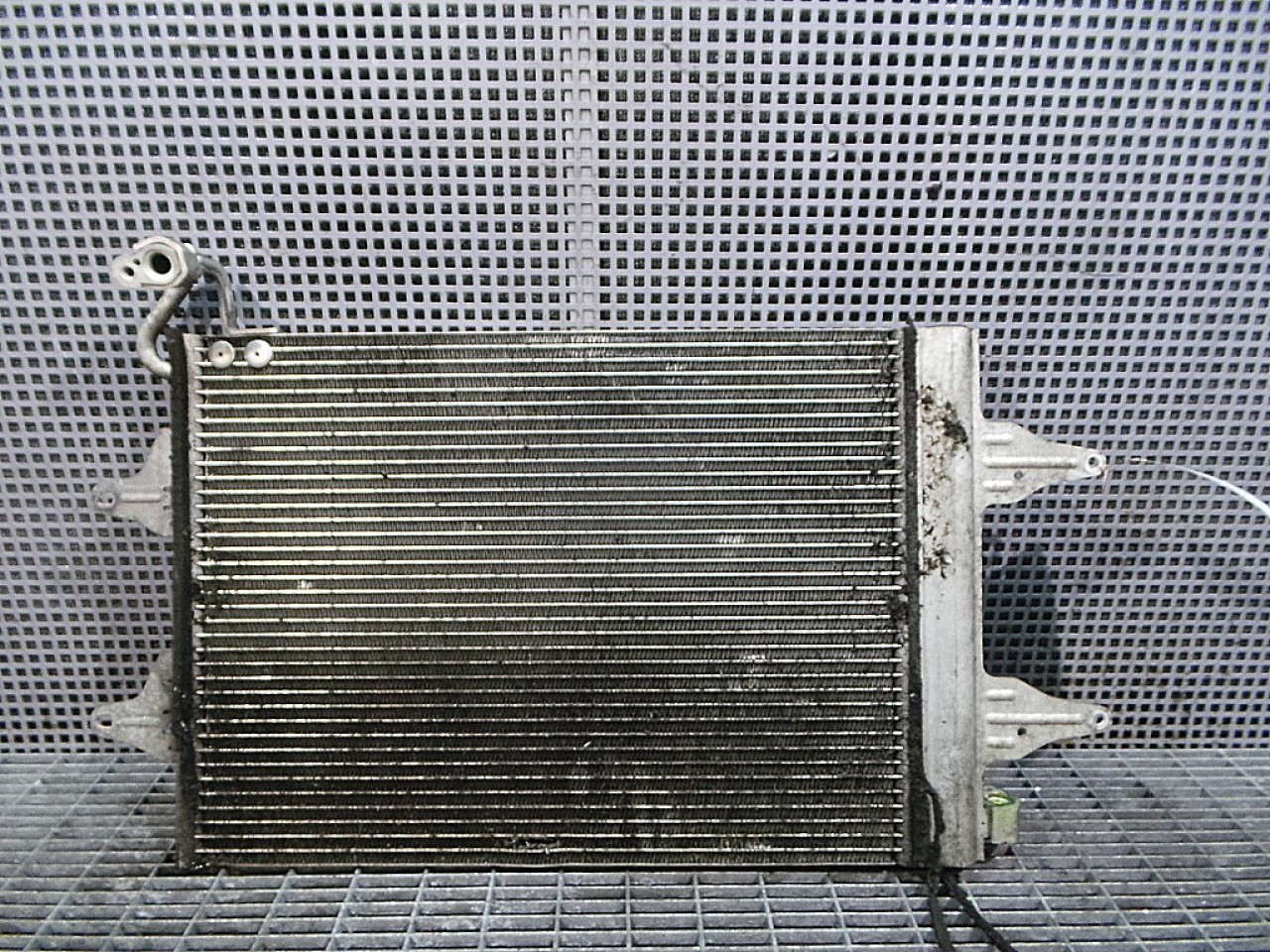 RADIATOR CLIMA VW POLO 1.4 INJ - (2002 2
