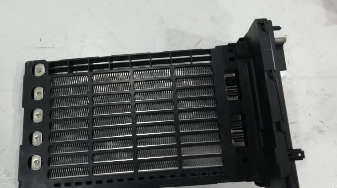 Radiator electric aeroterma Porsche Cayenne / Vw Touareg motorizare 3.0 TDI cod 7P0963235