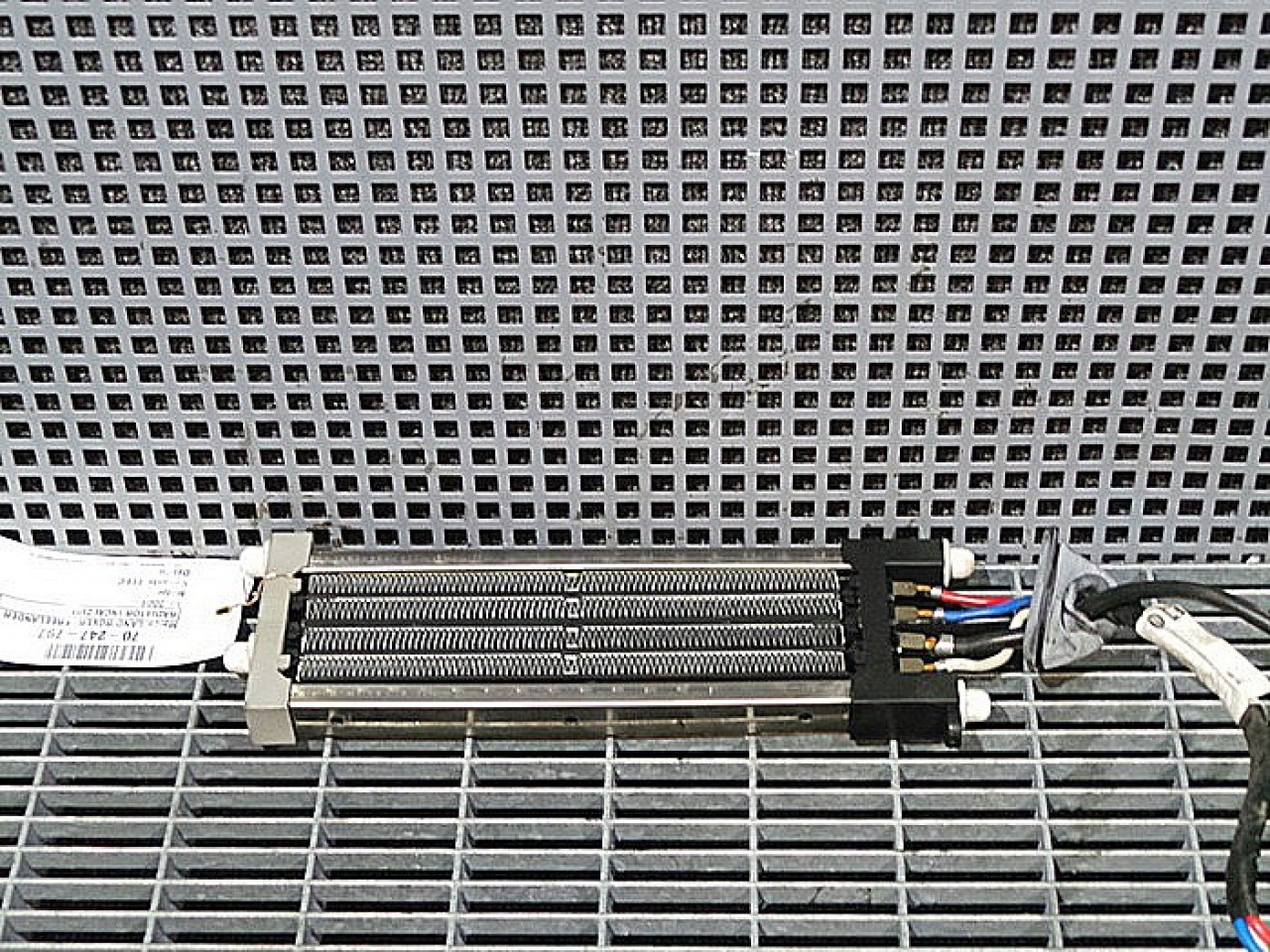 RADIATOR INCALZIRE LAND ROVER FREELANDER - - (2004 2006)