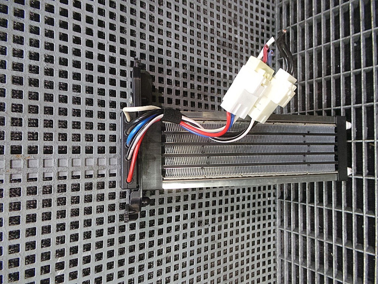 RADIATOR INCALZIRE MITSUBISHI OUTLANDER OUTLANDER 2.2 D - (2006 2012)
