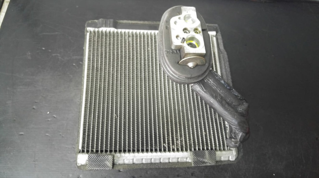 Radiator incalzitor apa bord vw passat b6 1k0820679