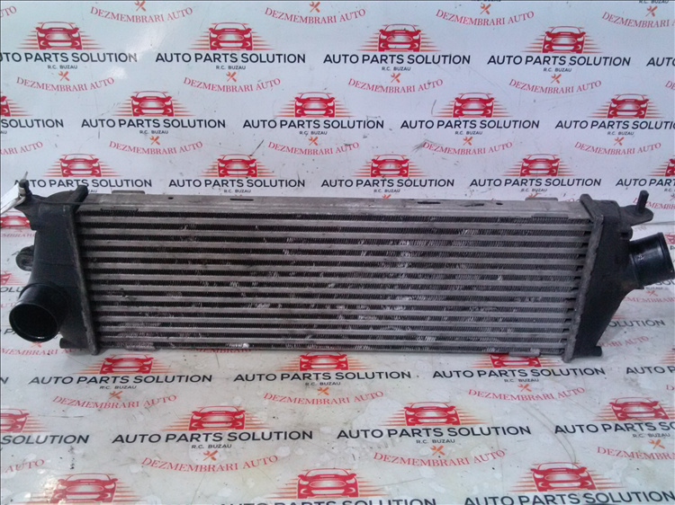 Radiator intercooler 2.0 d RENAULT TRAFIC an fabr. 2012