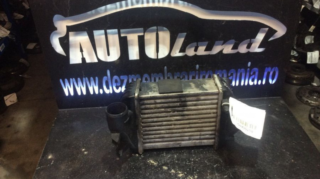 Radiator Intercooler 8e0145805p 2.5 TDI cu Loc Senzor cu Colier Audi A4 8E2,B6 2000-2004