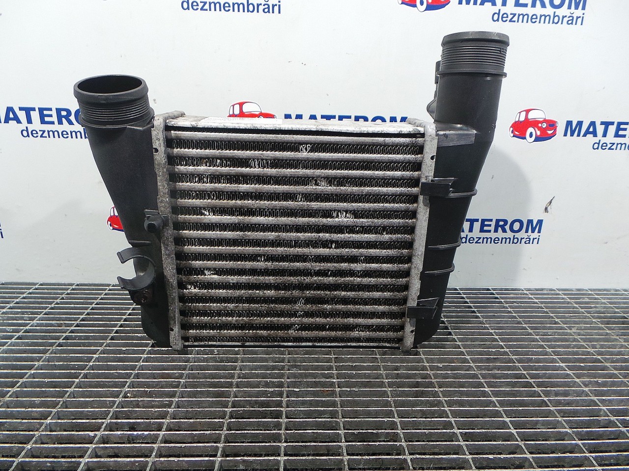 RADIATOR INTERCOOLER AUDI A4 2.0 TDI - (2004 2007)