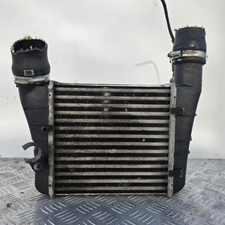 Radiator intercooler Audi A4 2004-2008 8EC, B7 2.0 TDI ; 2.0 TFSI 8E0145805AA