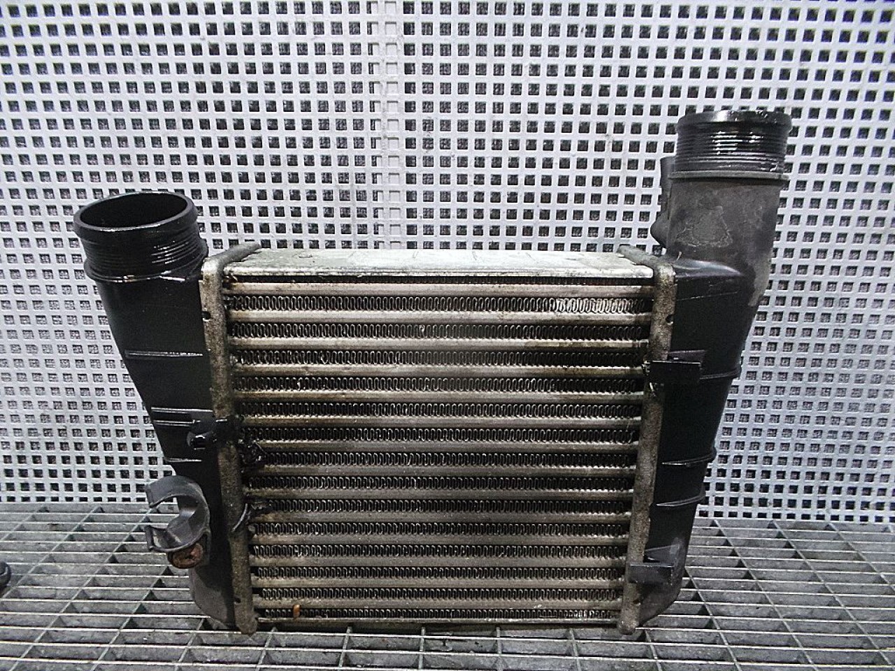 RADIATOR INTERCOOLER AUDI A4 A4 2.0 TDI - (2004 2007)