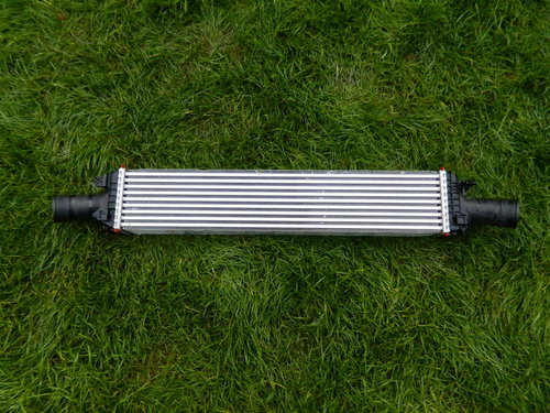 Radiator intercooler Audi A4, A5,A6, A7 , Porsche Macan, VW cod  8K0145805AC