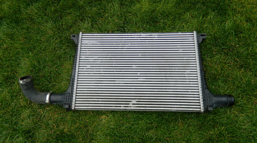Radiator Intercooler Audi Q7 , VW Touareg 2015-2020 cod 4M0145805Q