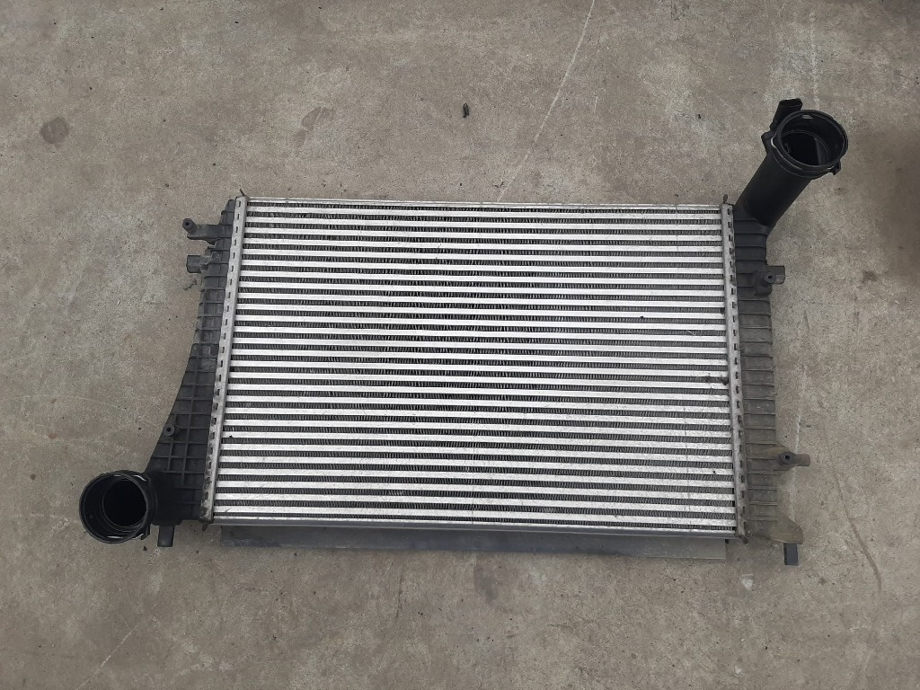 Radiator intercooler cu senzor 2.0 tdi bmp vw passat b6 3c 038906051c