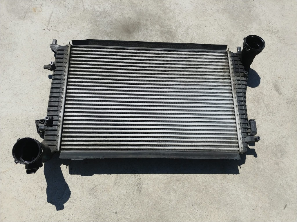 Radiator intercooler cu senzor 2.0 tdi bmp vw passat b6 3c 3c0145803g