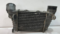 Radiator intercooler dreapta 3W0145804A Bentley Co...