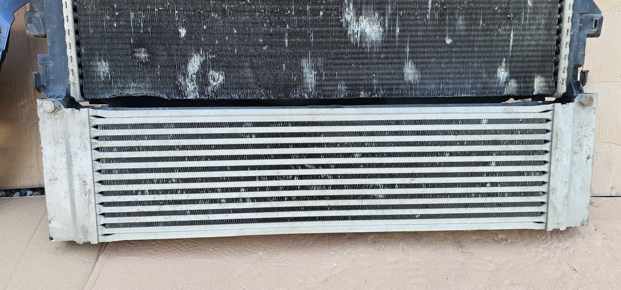 Radiator Intercooler Mercedes Vito W639 2.2 CDI 2005 2006 2007 2008