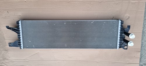 Radiator intercooler / suplimentar Vw Transporter T6 2.0 TDI 2016 2017 2018 2019