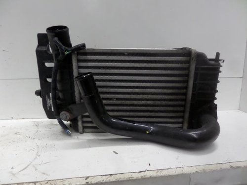 Radiator intercooler Toyota Auris 2010/2013