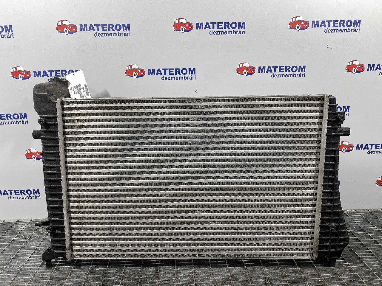 RADIATOR INTERCOOLER VW EOS 2.0 TDI - (2