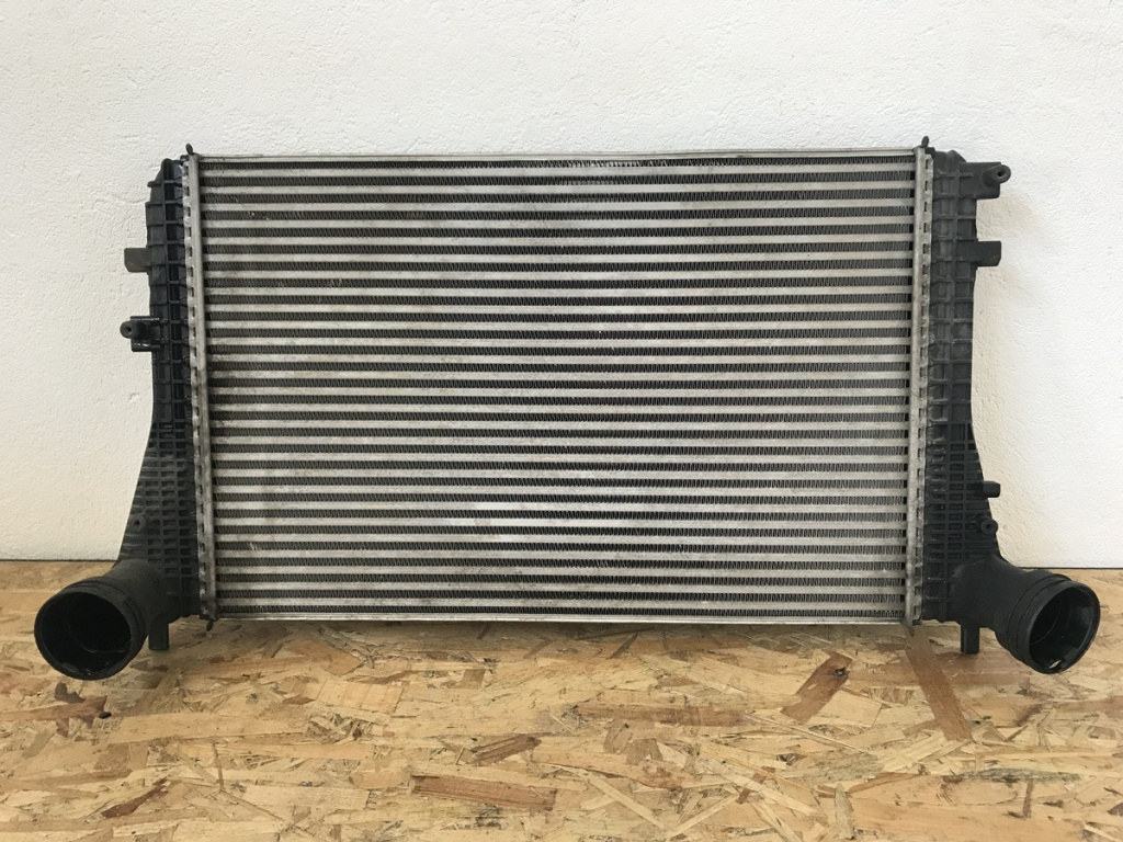 Radiator Intercooler VW Tiguan 4Motion suv 2010 (3C0145205P)