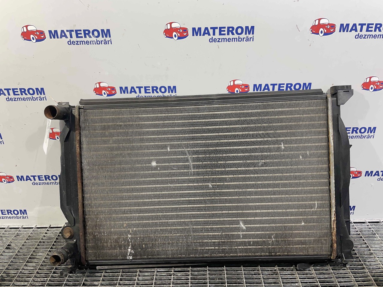 RADIATOR MOTOR AUDI A4 1.6 INJ - (1994 1998)