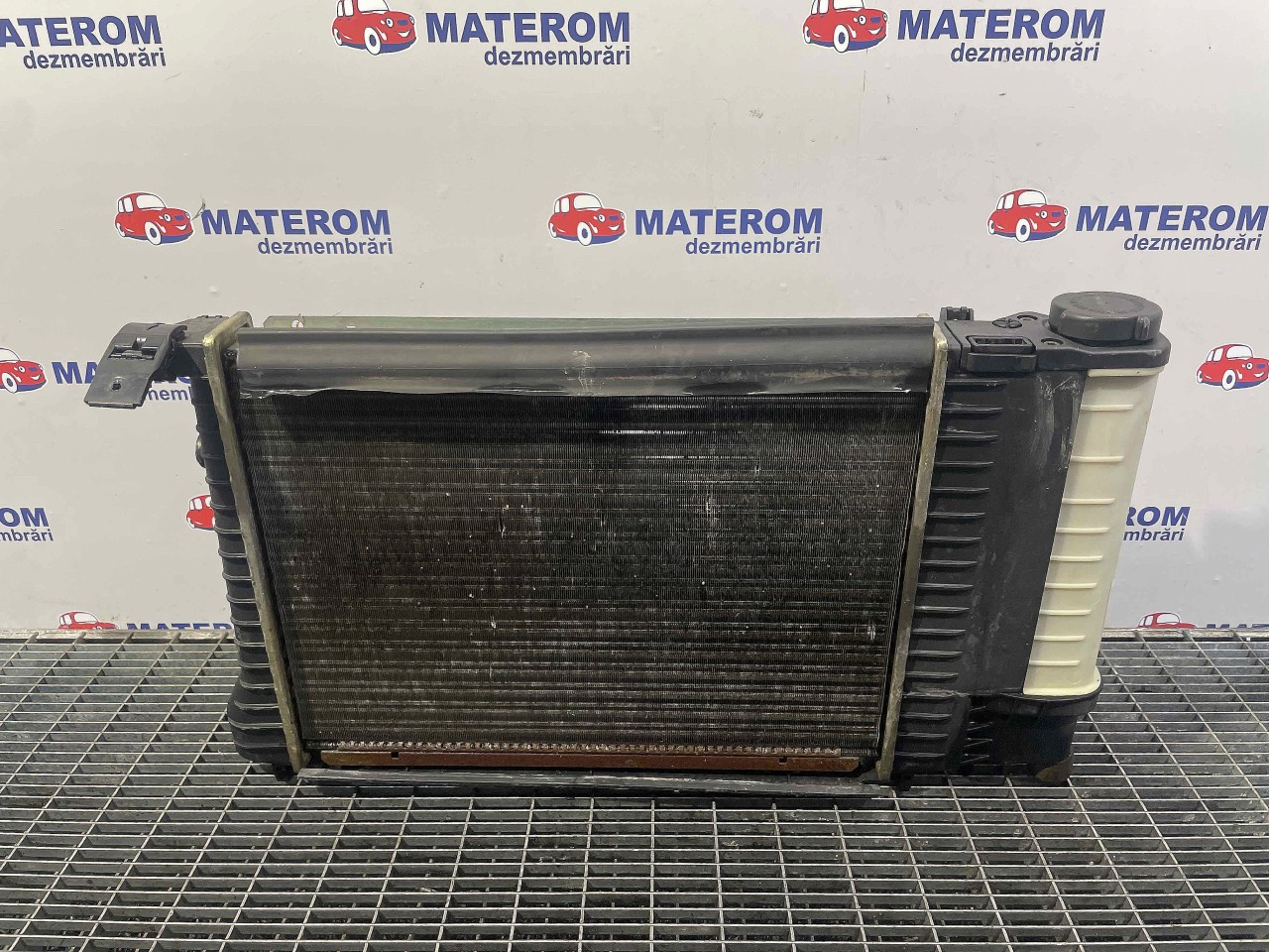 RADIATOR MOTOR BMW SERIA 3 E 36 1.6 INJ - (1990 1998)
