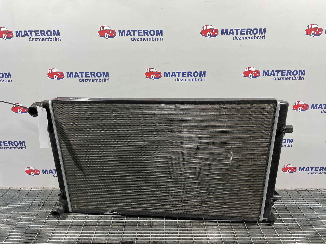 RADIATOR MOTOR VW GOLF V 1.6 FSI - (2004 2008)