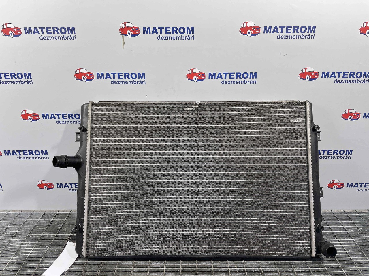 RADIATOR MOTOR VW GOLF VI 1.6 TDI - (2008 2012)