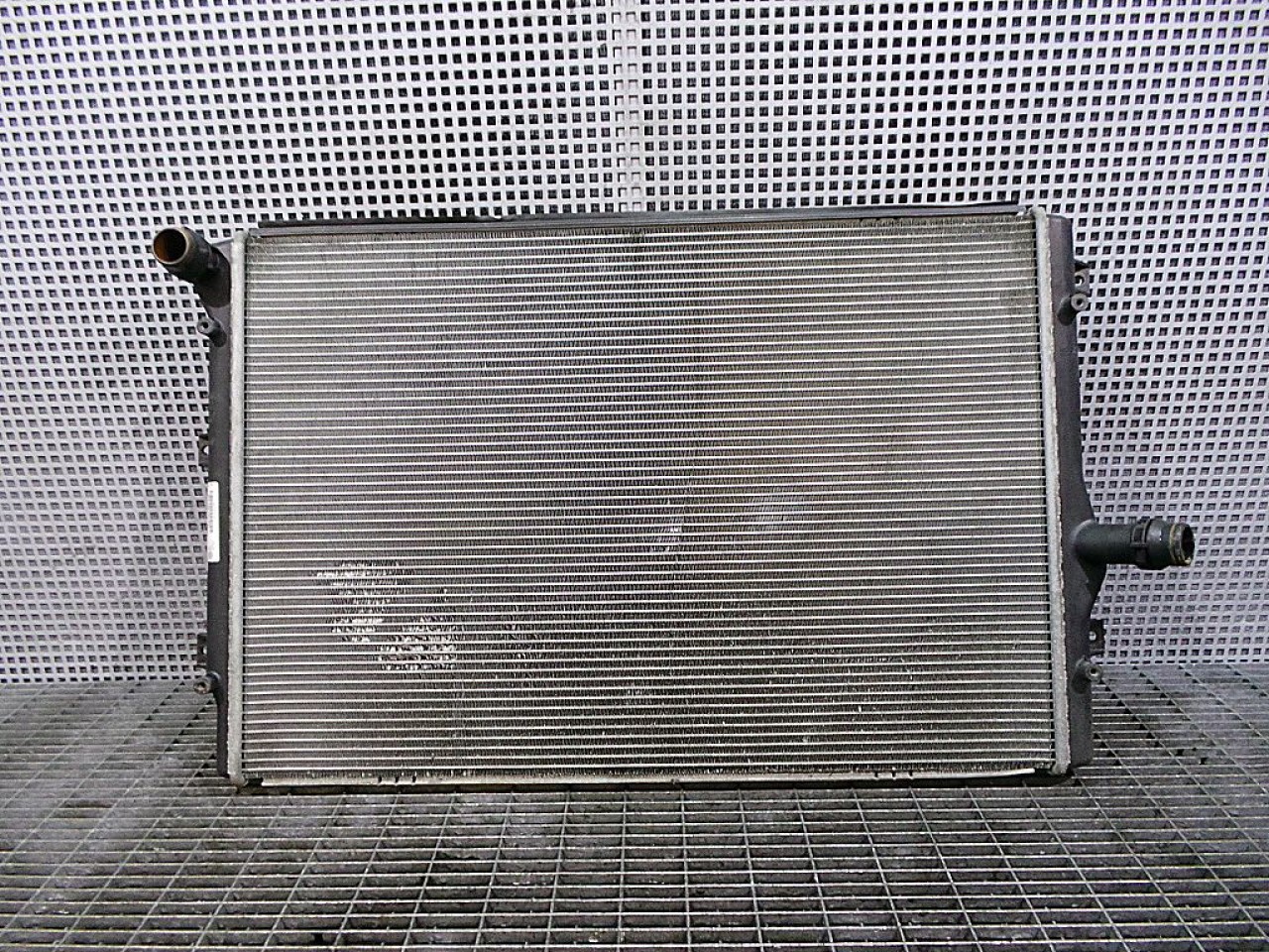 RADIATOR MOTOR VW GOLF VI 2.0 TDI - (200