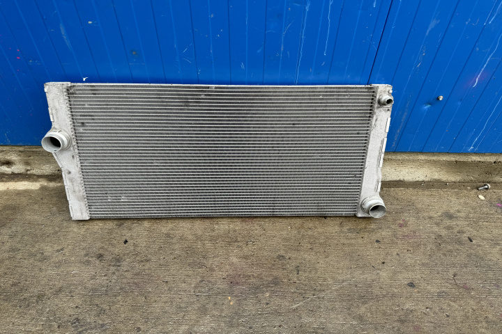 Radiator racire apa 2.0 d N47 8509176 BMW Seria 5 F07/F10/F11 [2009 - 2013]