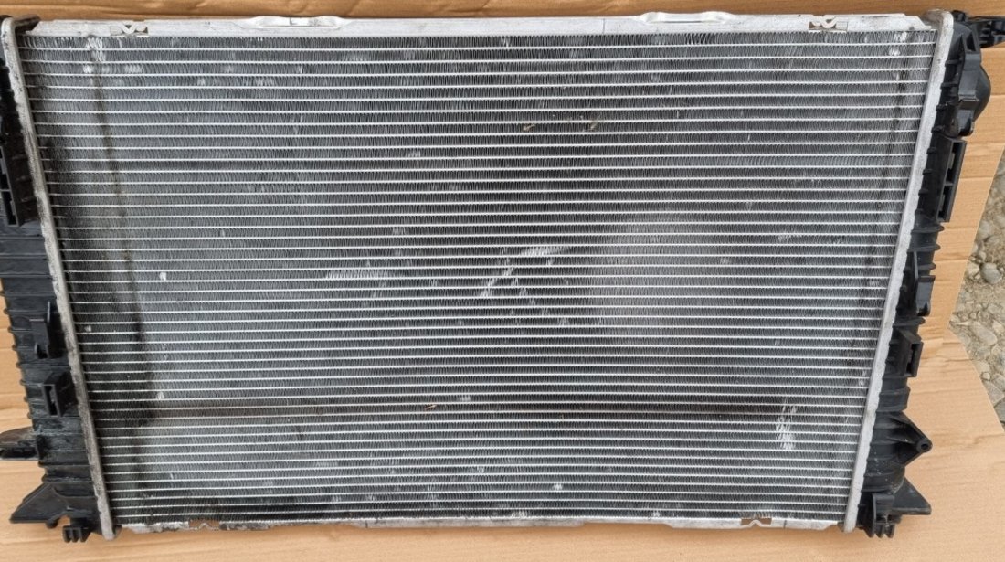 Radiator racire apa AUDI A5 8T 2.0 TDI automat CAG CJC CGL 2011 2012 2013 2014