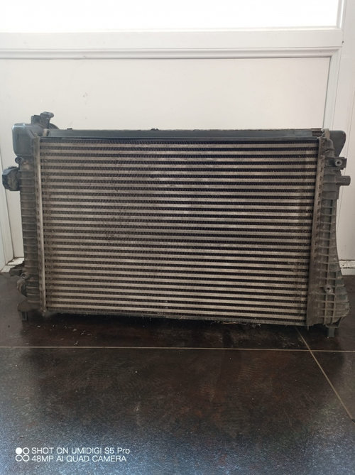 Radiator racire apa , Vw Passat B6 , 2.0tdi COD -3C0121253R