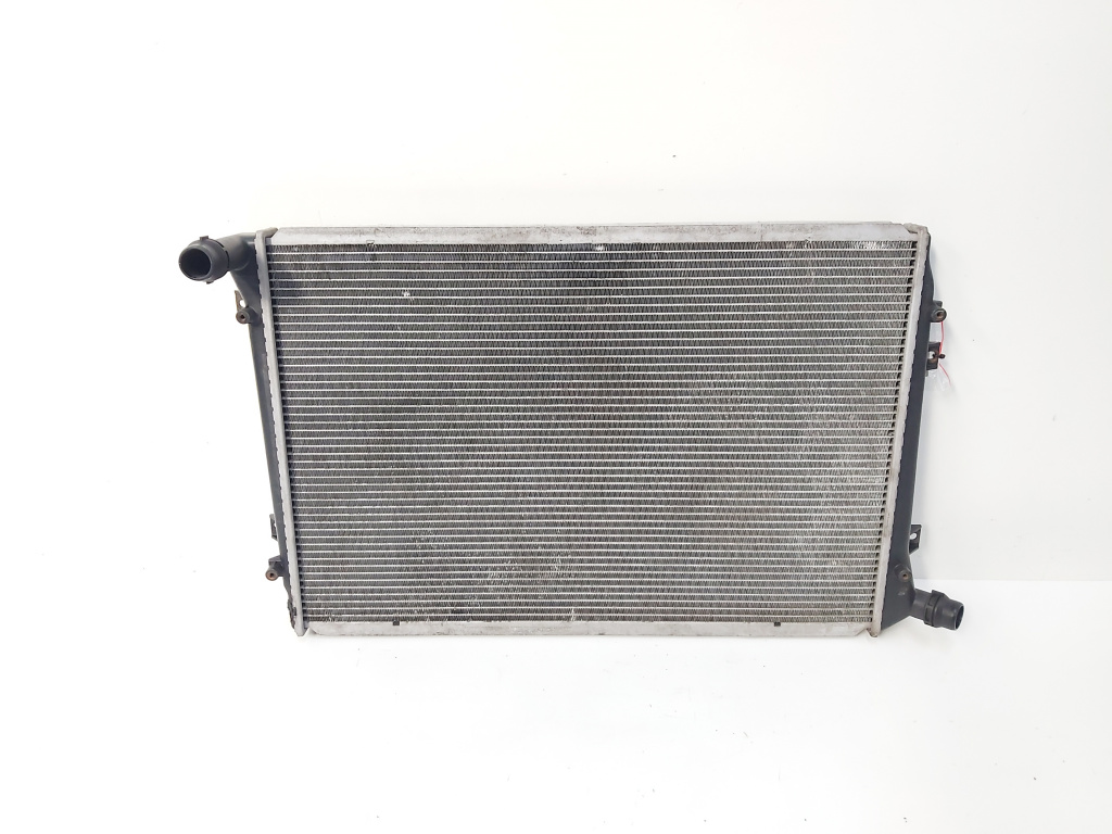 Radiator racire apa, VW Passat Variant (3C5), 2.0 TDI, BMP (id:669838)