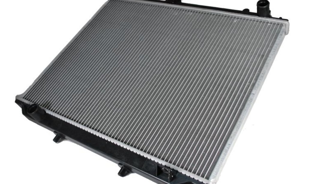 Radiator, racire motor NISSAN TERRANO II (R20) (1992 - 2007) THERMOTEC D71015TT piesa NOUA