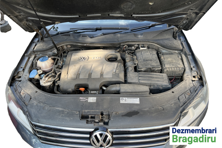 Radiator racire motor Volkswagen Passat B7 [2010 - 2015] Variant wagon 5-usi 1.6 MT (105 hp) CULOARE - LK7X