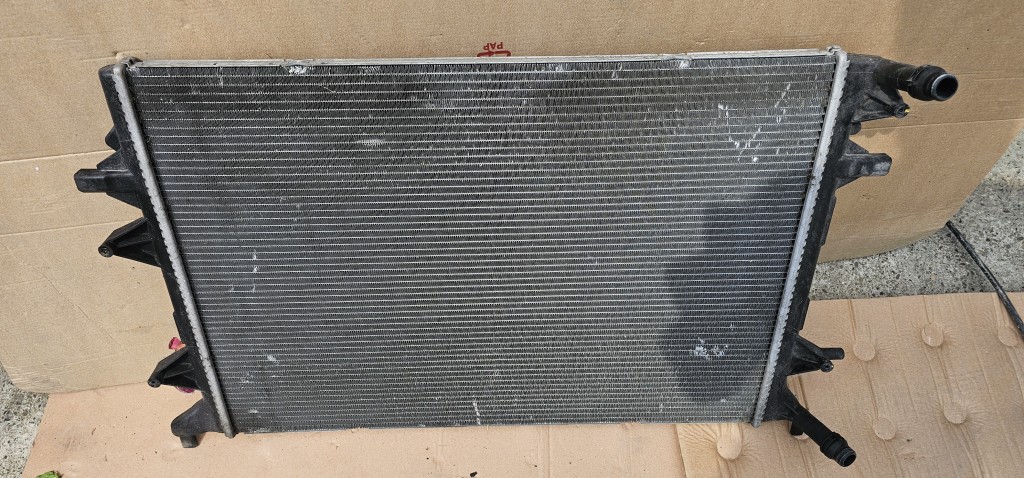 Radiator suplimentar apa Vw Jetta 5C Facelift 1.4 TSI / 2.0 TDI 2015 2016 2017