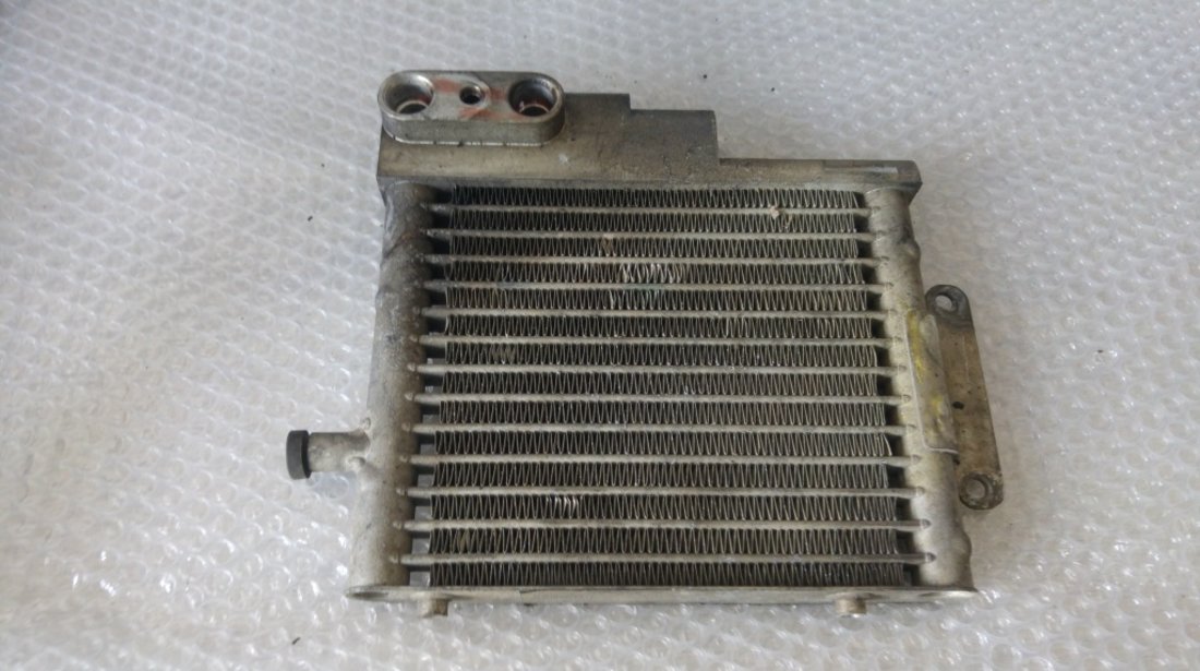 Radiator ulei audi a4 b6 2.5 tdi 8e0317021a