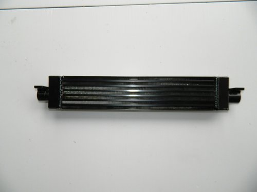Radiator ulei Jaguar XJ8 model 2002 cod C2C10447