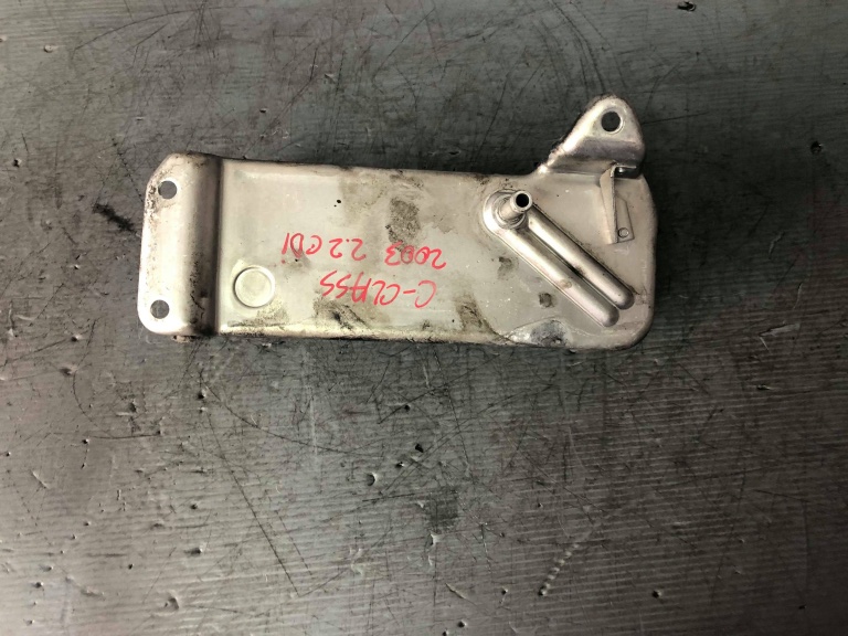 Radiator ulei termoflot 2.2 cdi mercedes c-class w203 a6120700079