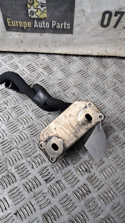 Radiator ulei Volvo XC70 2.4D5 D5244T17 an 2013 cod 31325045