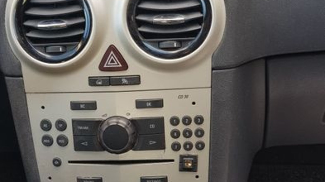 Radio casetofon CD 30 ecran mare Opel Corsa D 2006-2014 VLD352