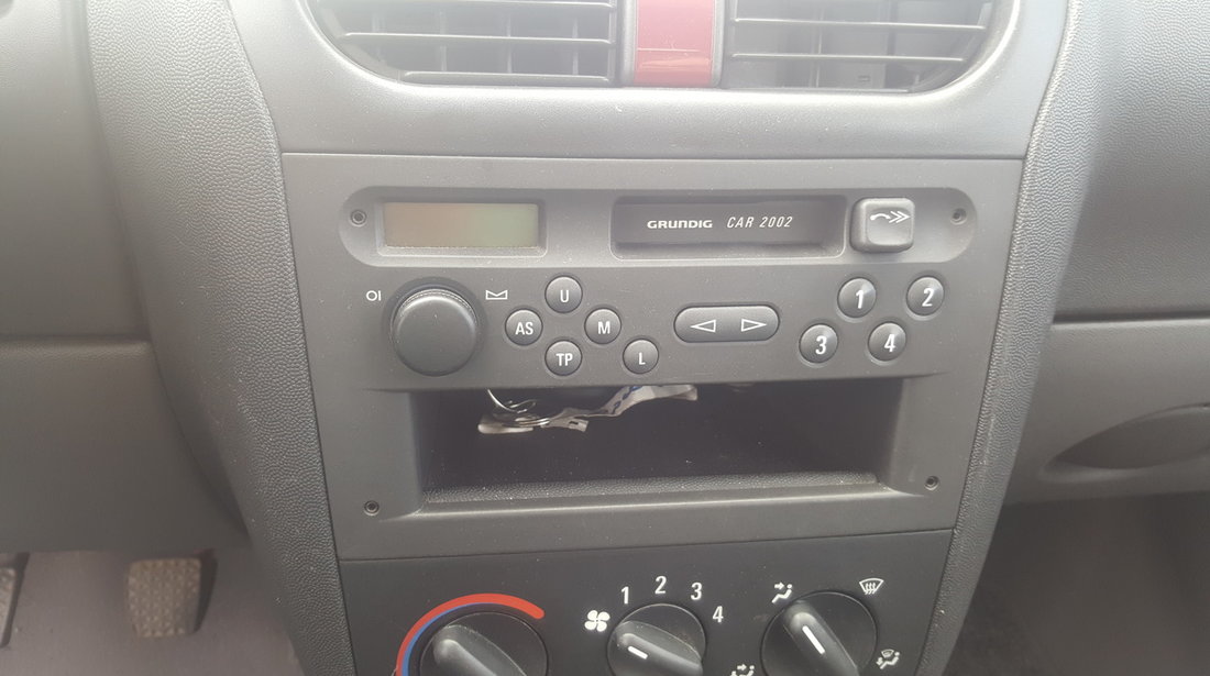 radio casetofon opel corsa c