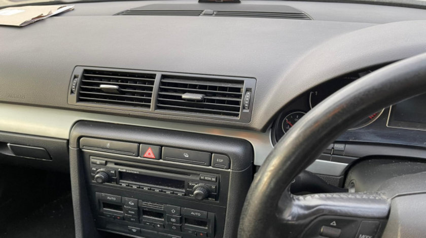 Radio cd Audi A4 B7 [2004 - 2008] Sedan 4-usi 2.0 TDI MT (140 hp)