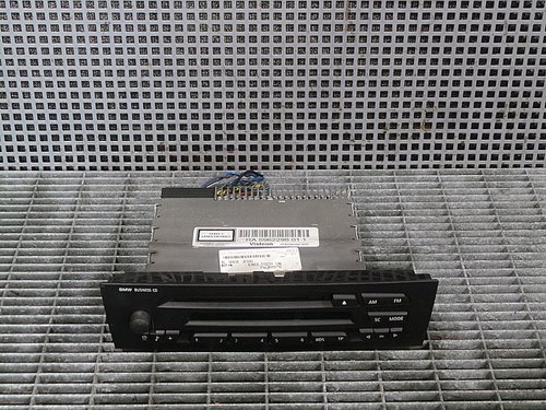 RADIO CD BMW SERIA 1 E 87 - - (2004 2007)