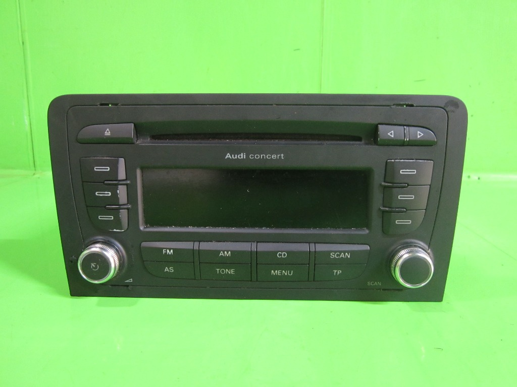 RADIO CD / CASETOFON AUDI A3 8P FAB. 2003 - 2012 ⭐⭐⭐⭐⭐