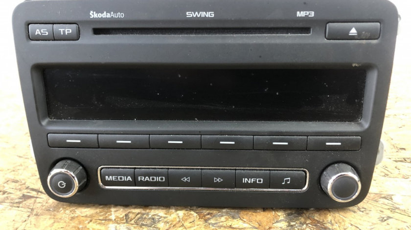 Radio CD cu MP3 Skoda Fabia 1.2TSI hatchback 2011 (5J0035161C)