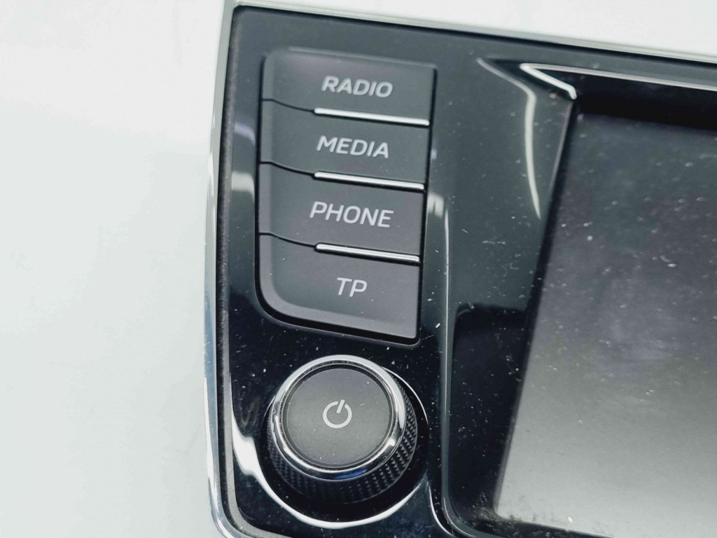 Radio CD cu navigatie Skoda Fabia 3 Combi (NJ5) [Fabr 2014-2022] 6V0919604B