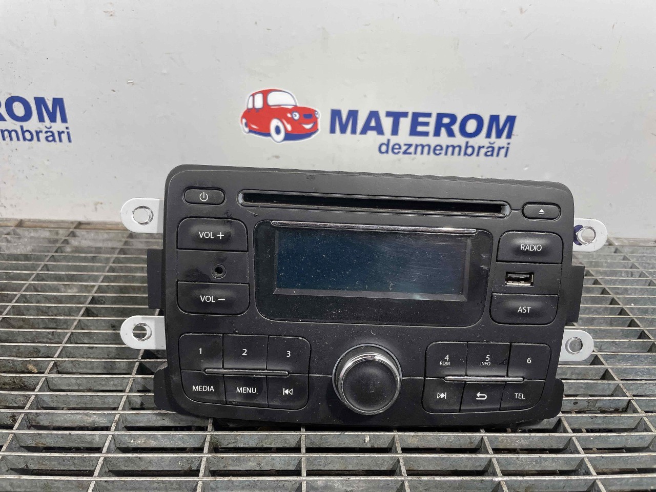 RADIO CD DACIA LOGAN MCV LOGAN MCV - - (2012 2016)